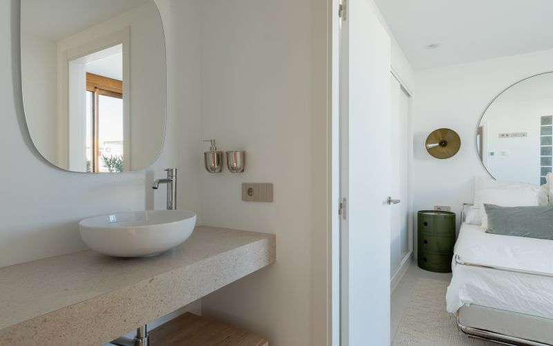 EXCLUSIVO ÁTICO CON PISCINA PRIVADA CON VISTAS AL MAR EN PLAYA D´EN BOSSA