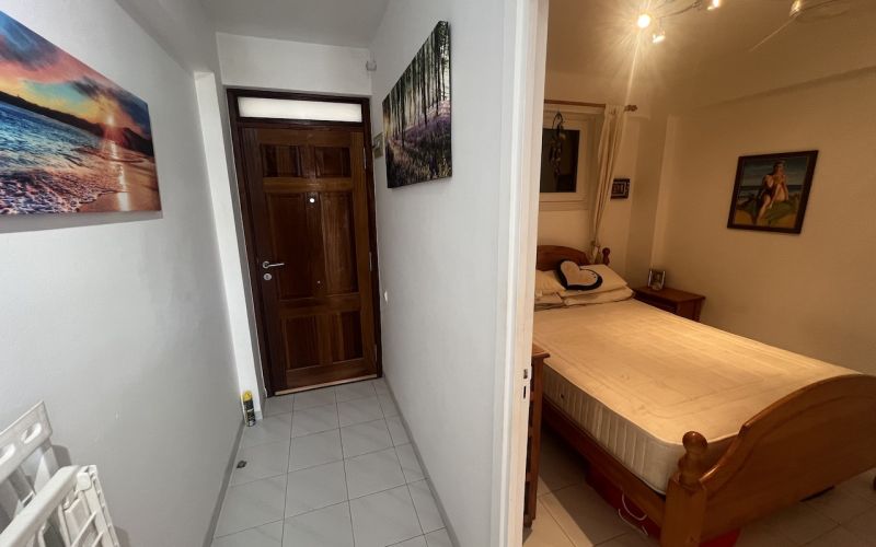 APARTAMENTO CON TERRAZA GRANDE Y ESPECTACULARES VISTAS AL MAR