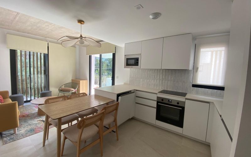 ALQUILER ÚNICAMENTE PARA EMPRESAS