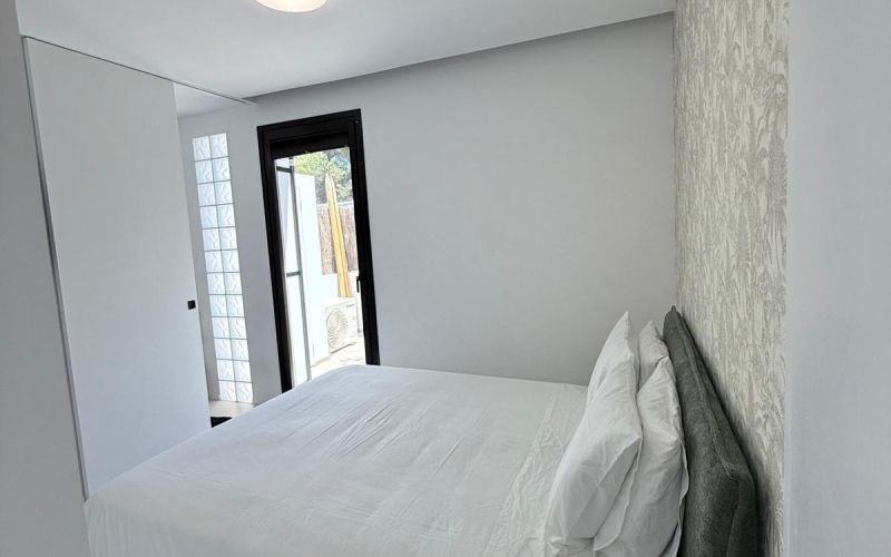 ESPECTACULAR PLANTA BAJA CERCA DE LA PLAYA