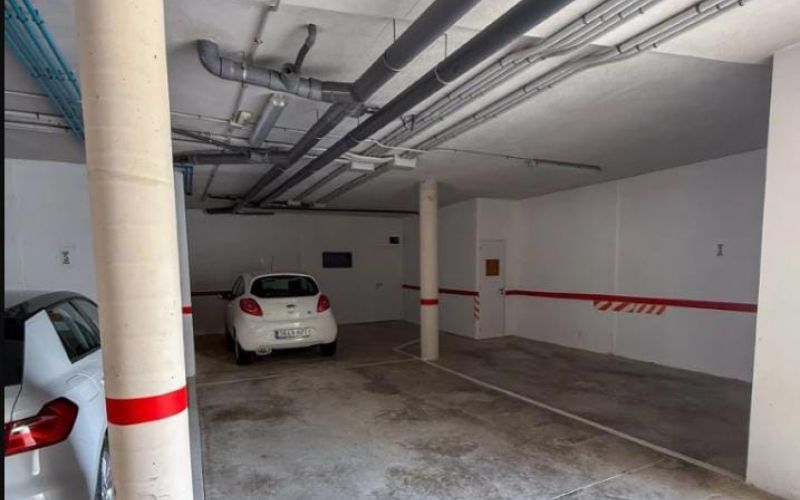 PAREADO DE 3 HABITACIONES CON SOLARIUM EN EL CENTRO DE SAN JOSÉ PUEBLO