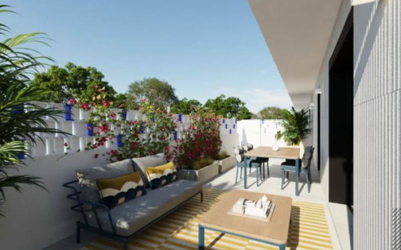 PLANTA BAJA DE 1 HABITACIÓN CON 2 TERRAZAS. PLAZA DE PARKING CON TRASTERO. PISCINA COMUNITARIA