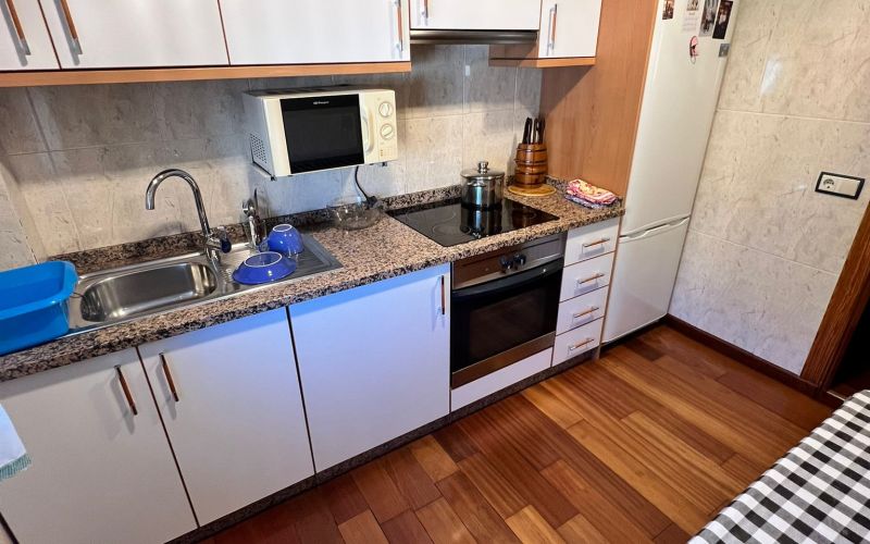 PLANTA BAJA EN SES PAISSES CON TERRAZA , JARDÍN Y PARKING