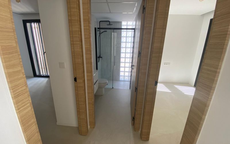 PLANTA BAJA  A ESTRENAR MUY CERCA  DE LA PLAYA