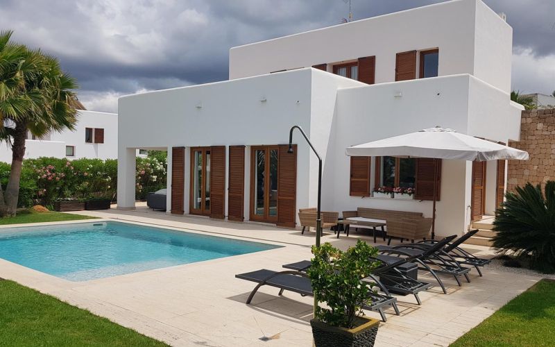 ¡¡OPORTUNIDAD!! SE VENDE PRECIOSA CASA EN CALA DE BOU