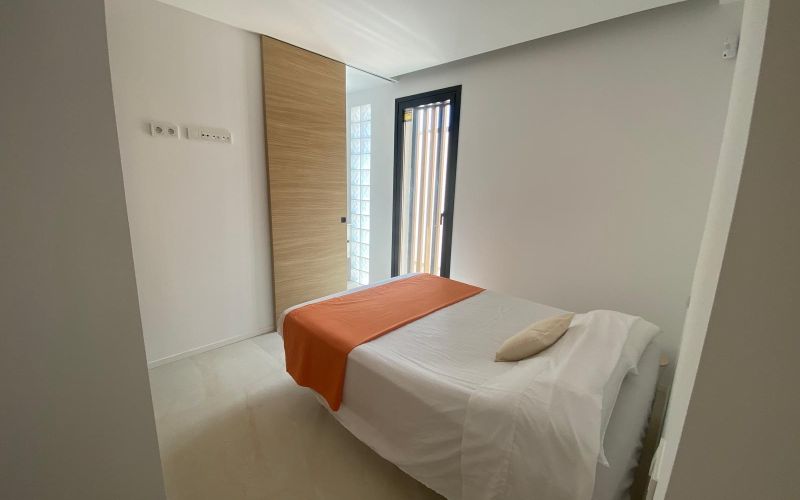 PLANTA BAJA  A ESTRENAR MUY CERCA  DE LA PLAYA